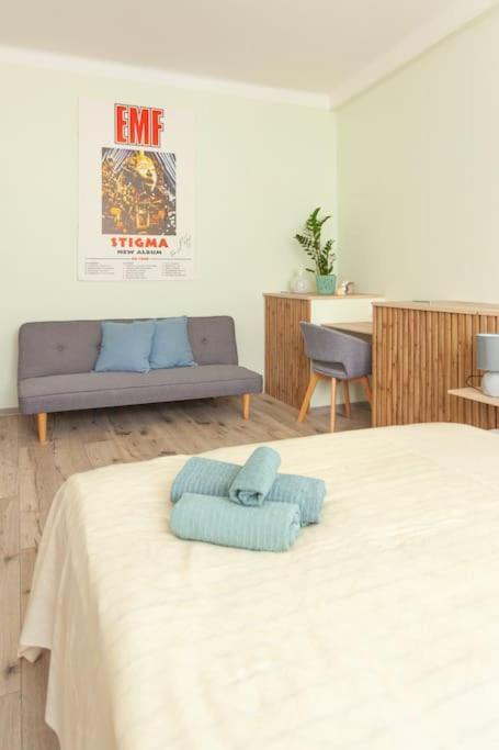 Vysoka Emf/stp Appartamento Bratislava